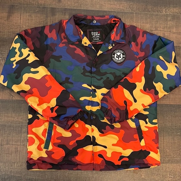 Youth size XL/16 Zoo York camo jacket - Picture 1 of 10